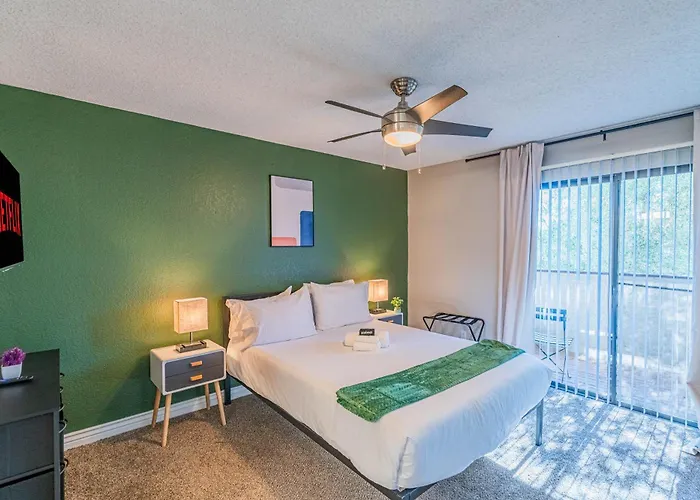 Location Pool Gym Balcony Parking Washer And Dryer