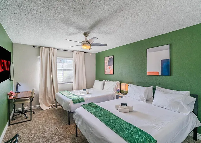 Location Pool Gym Balcony Parking Washer And Dryer Apartment