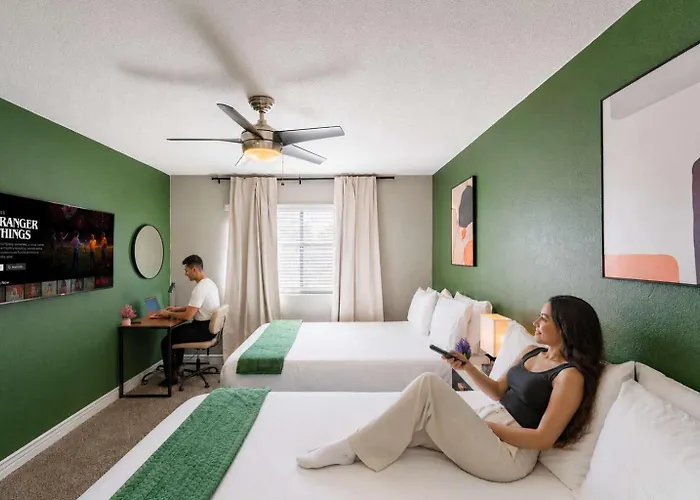 Location Pool Gym Balcony Parking Washer And Dryer Scottsdale