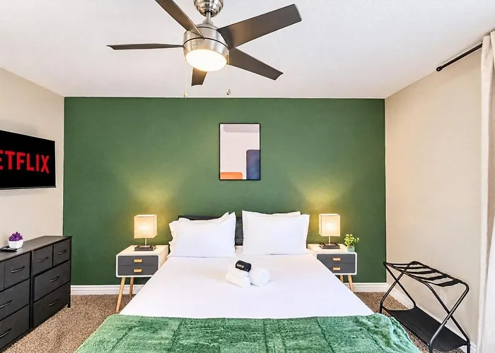 Location Pool Gym Balcony Parking Washer And Dryer * Scottsdale