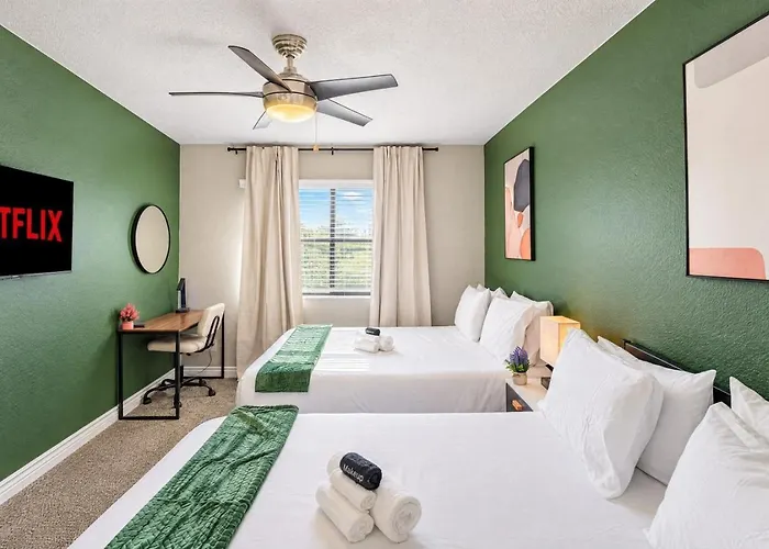 Location Pool Gym Balcony Parking Washer And Dryer * Scottsdale